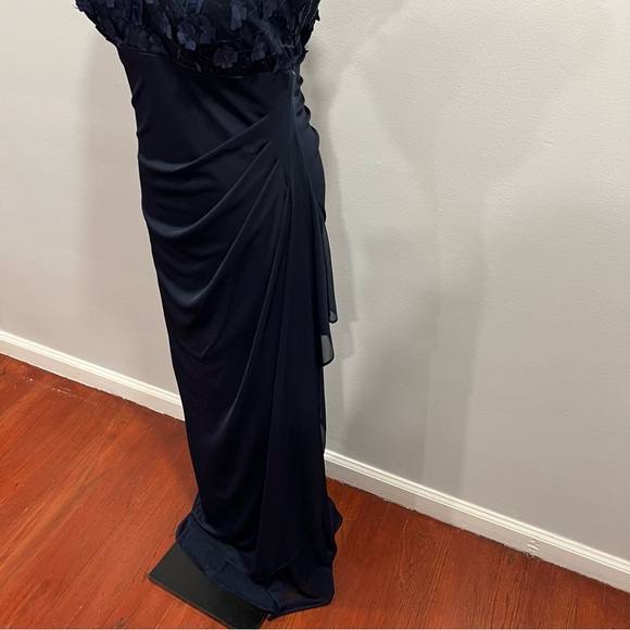 XSCAPE Navy Flower Detailed Draping Side Cap Sleeve Long Formal Sheath Gown - Picture 6 of 12